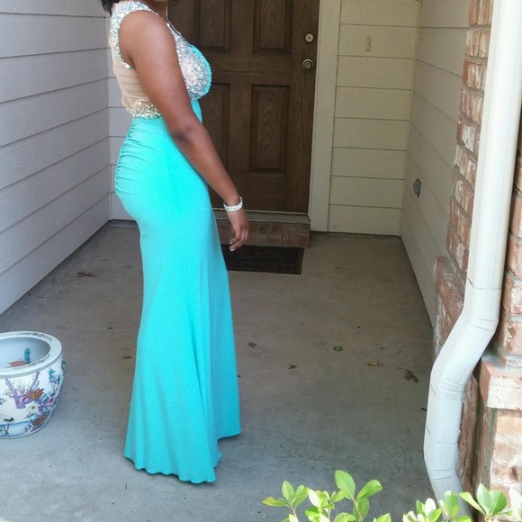 Windsor Prom Dress - Picture 4 of 4